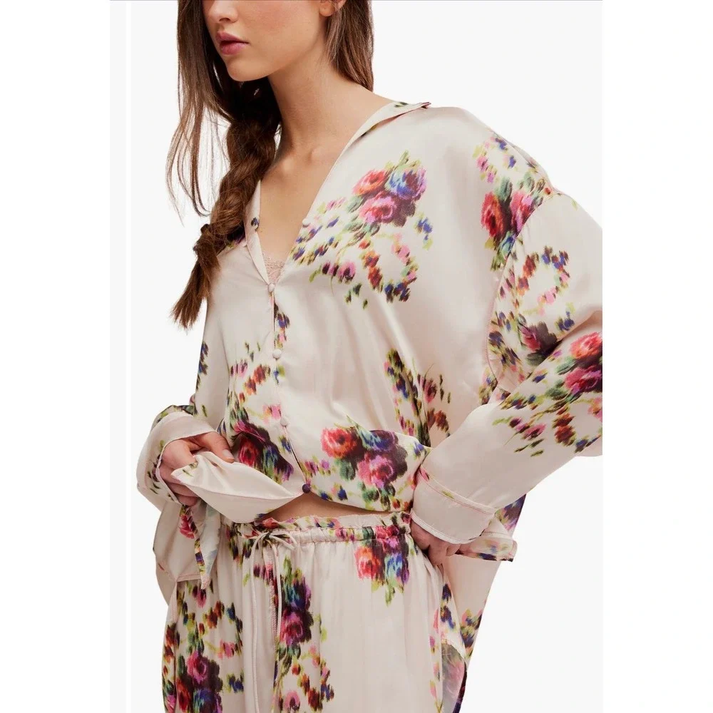 Dreamy Days Pajama Set NWOT antique ivory floral